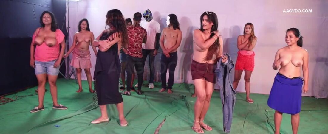 Raunchy Indian sluts smutty sex video